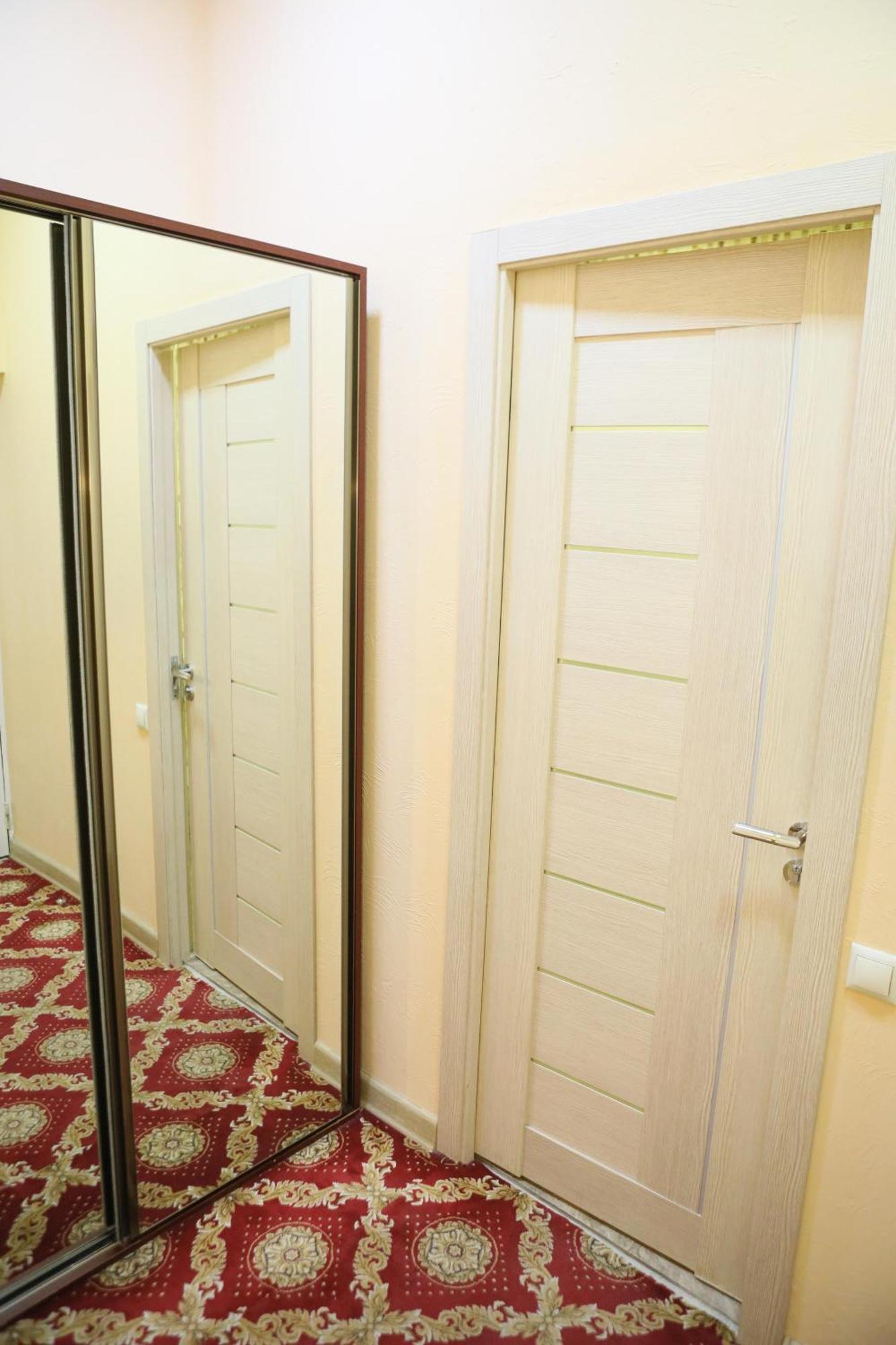 Elko Hotel Ереван Екстериор снимка