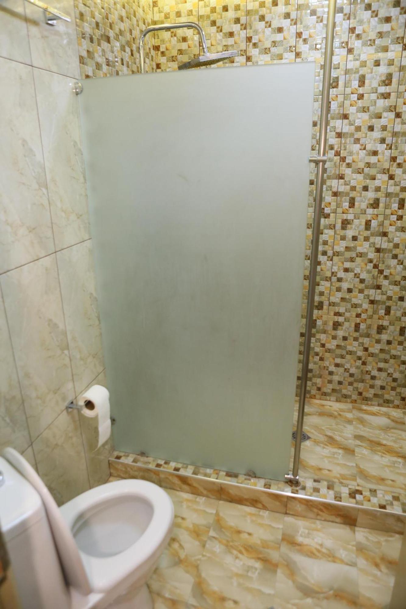 Elko Hotel Ереван Екстериор снимка